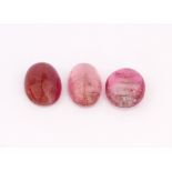 Lot 3 lose Turmaline, ca. 24.99 ct, ovale Cabochons