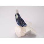 Sodalith-Bergkristall-Achat-Skulptur,   'Papagei', aus
