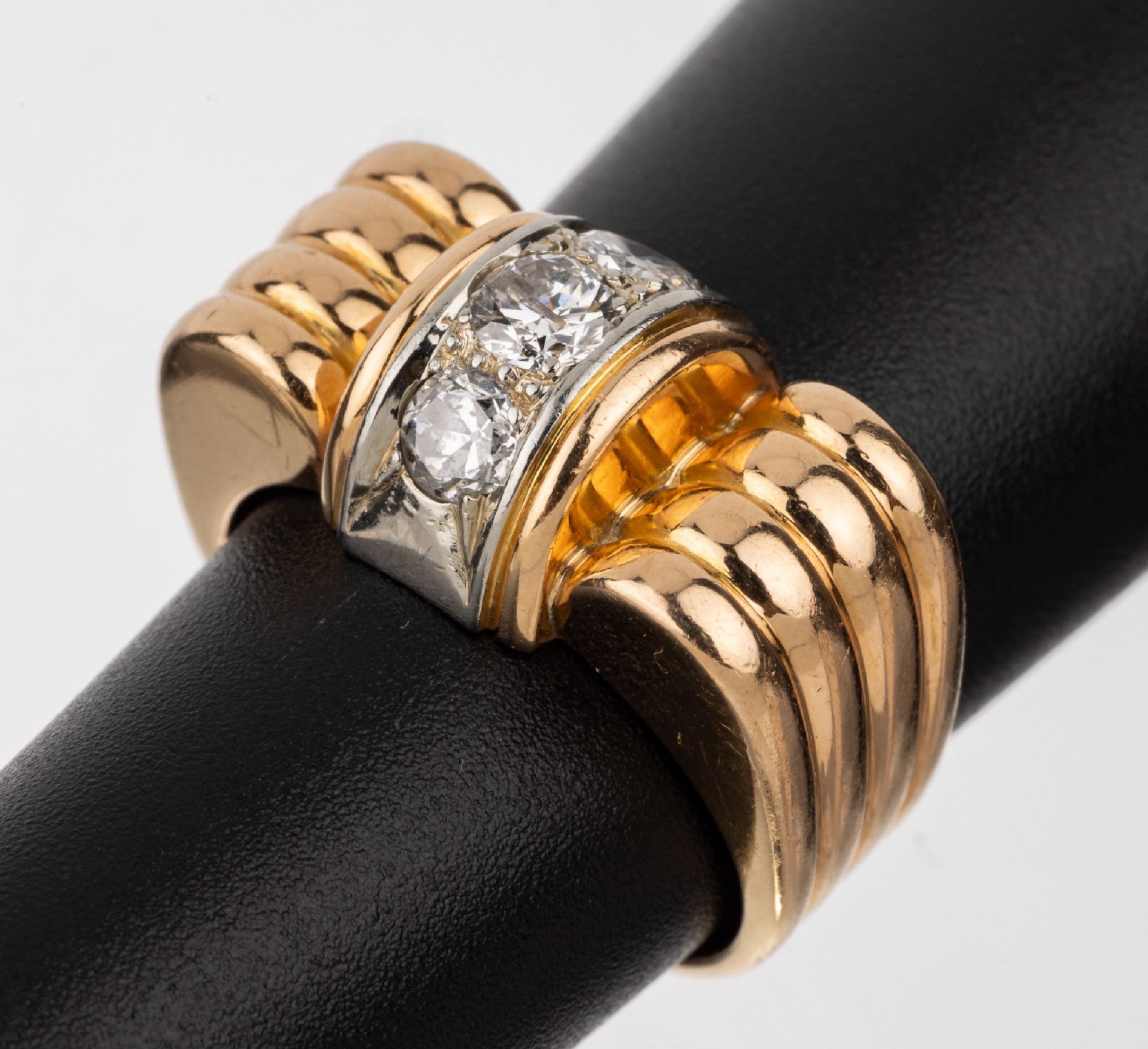 18 kt Gold Diamant-Ring, um 1940, GG/WG 750/000,