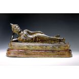 Liegender Buddha, Burma/Thailand, 19. Jh.,  Bronze, feiner
