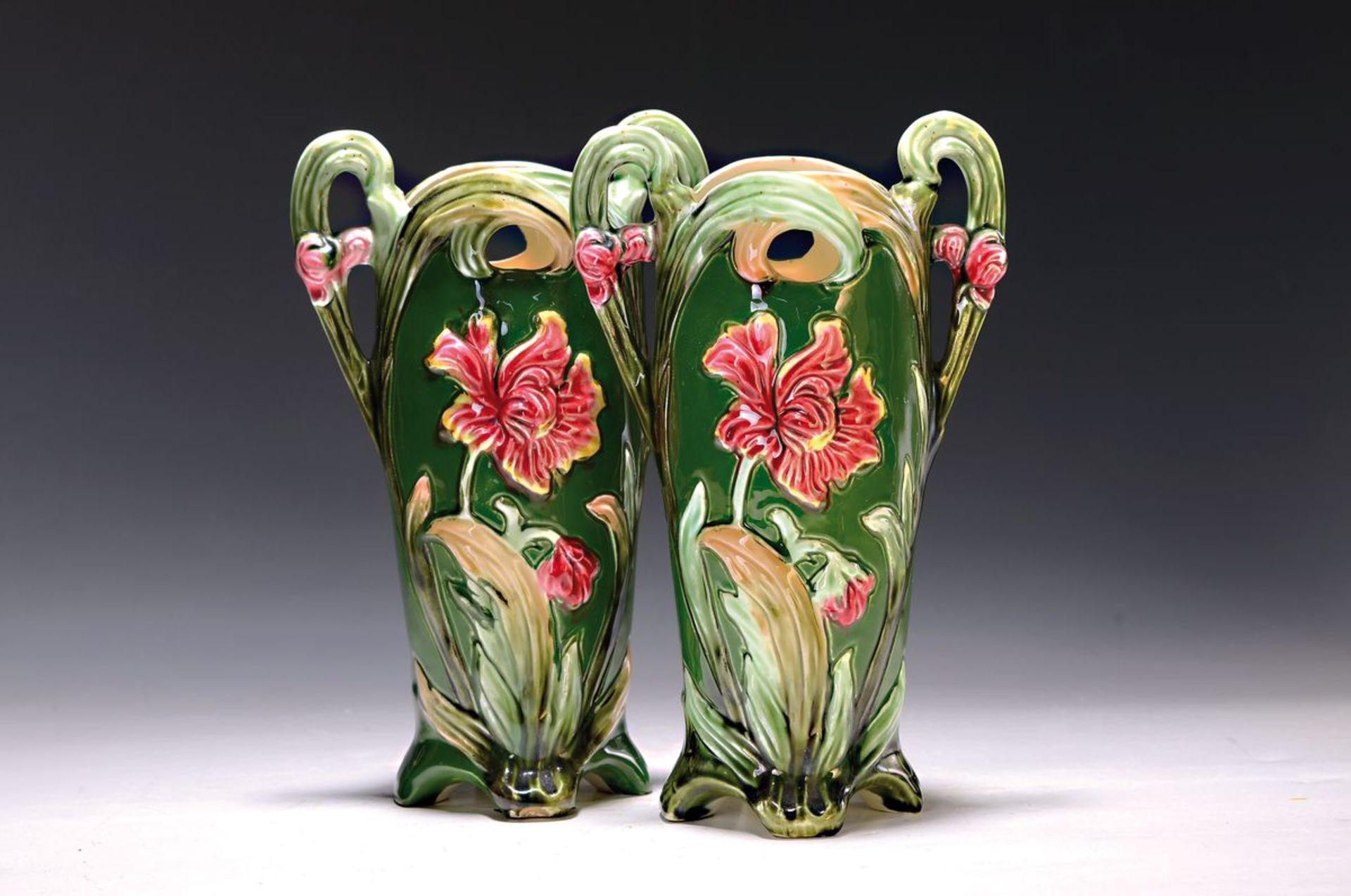 Paar Vasen, Eichwald, um 1900, Jugendstil,  Keramik,