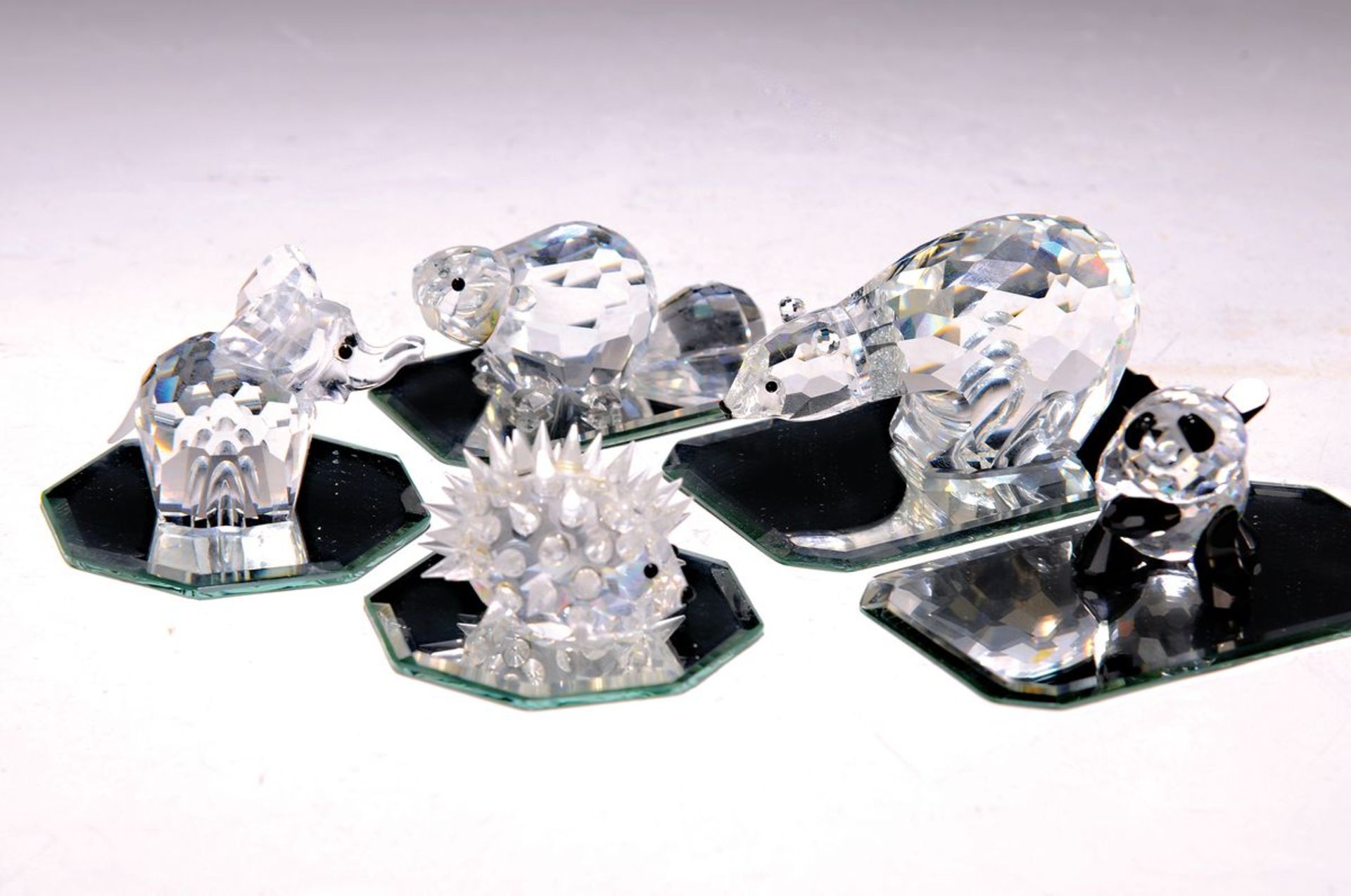 5 Swarovski-Figuren, facettiertes Kristallglas, Panda,