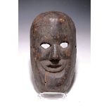 Gesichtsmaske, Himalaya-Region, Mitt 20.Jh., Holz