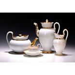 Kaffee- und Teeservice, Meissen, um 1820/30,  Porzellan,