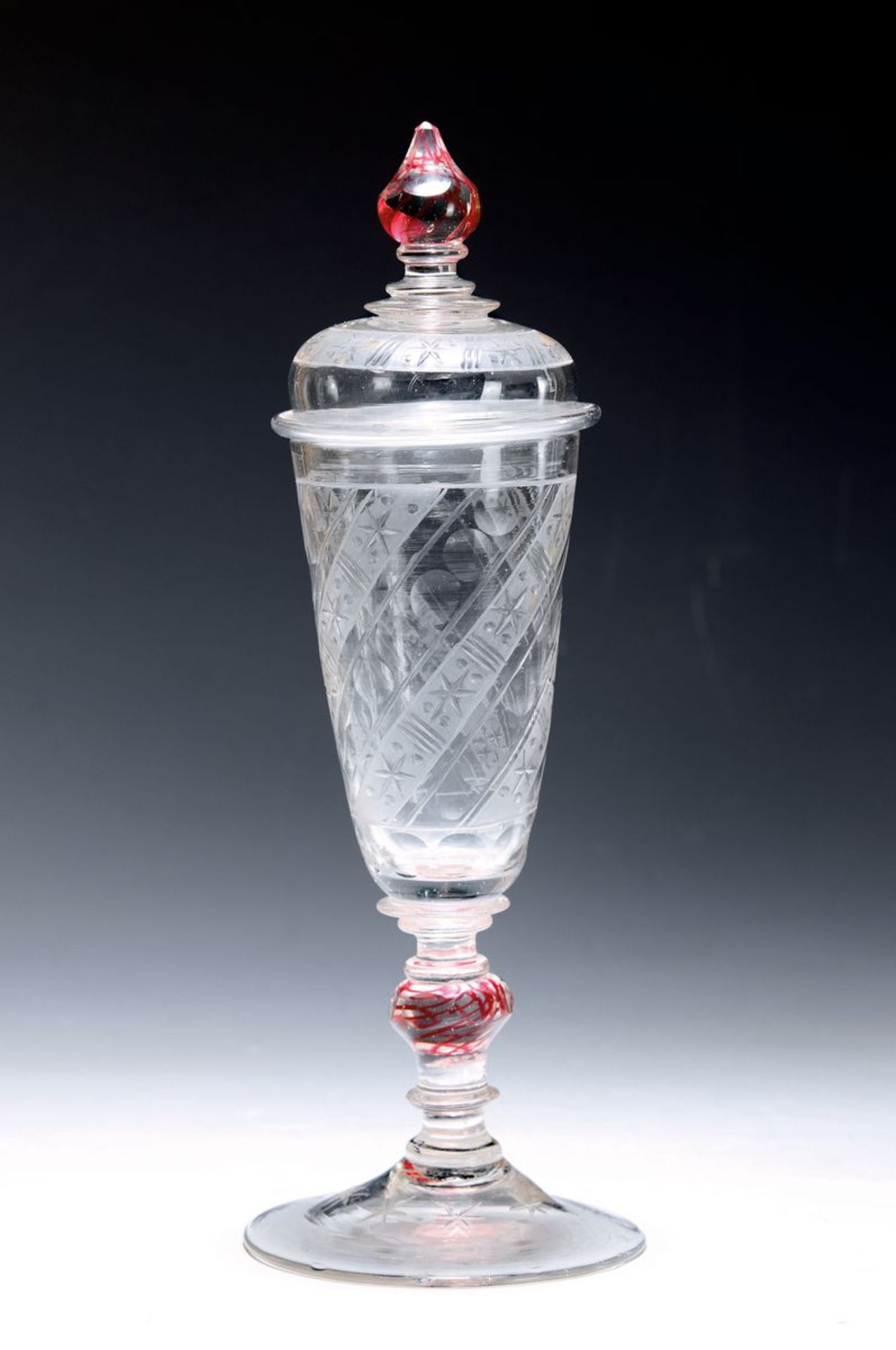 Früher Deckelpokal, Böhmen, um 1700/20,  farbloses Glas