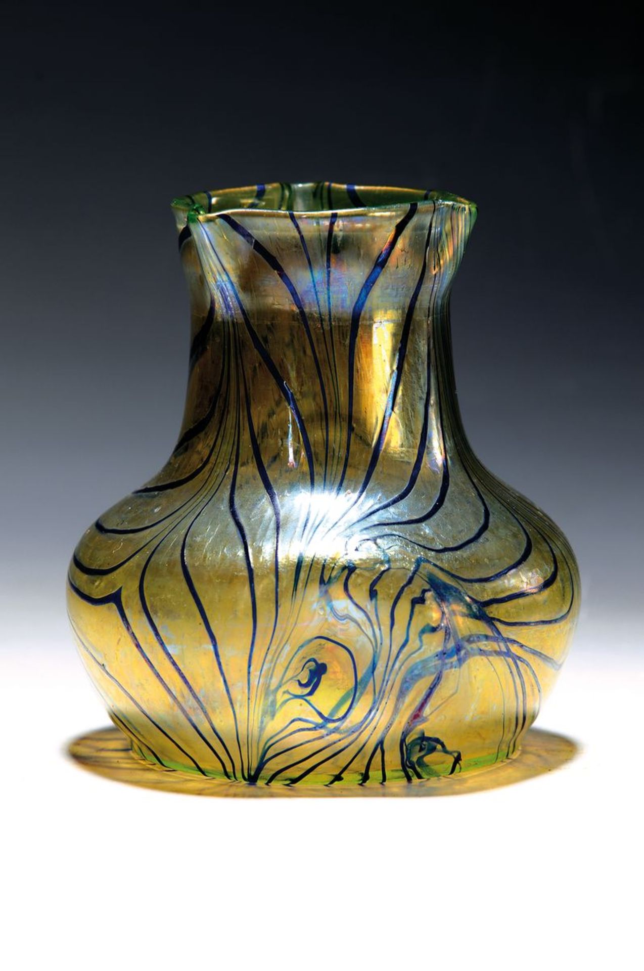 Vase, Lötz Witwe Klostermühle, um 1900, gelbliches Glas