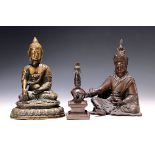 2 Buddhas und eine Stupa, Thailand, 20.Jh.,  Bronze