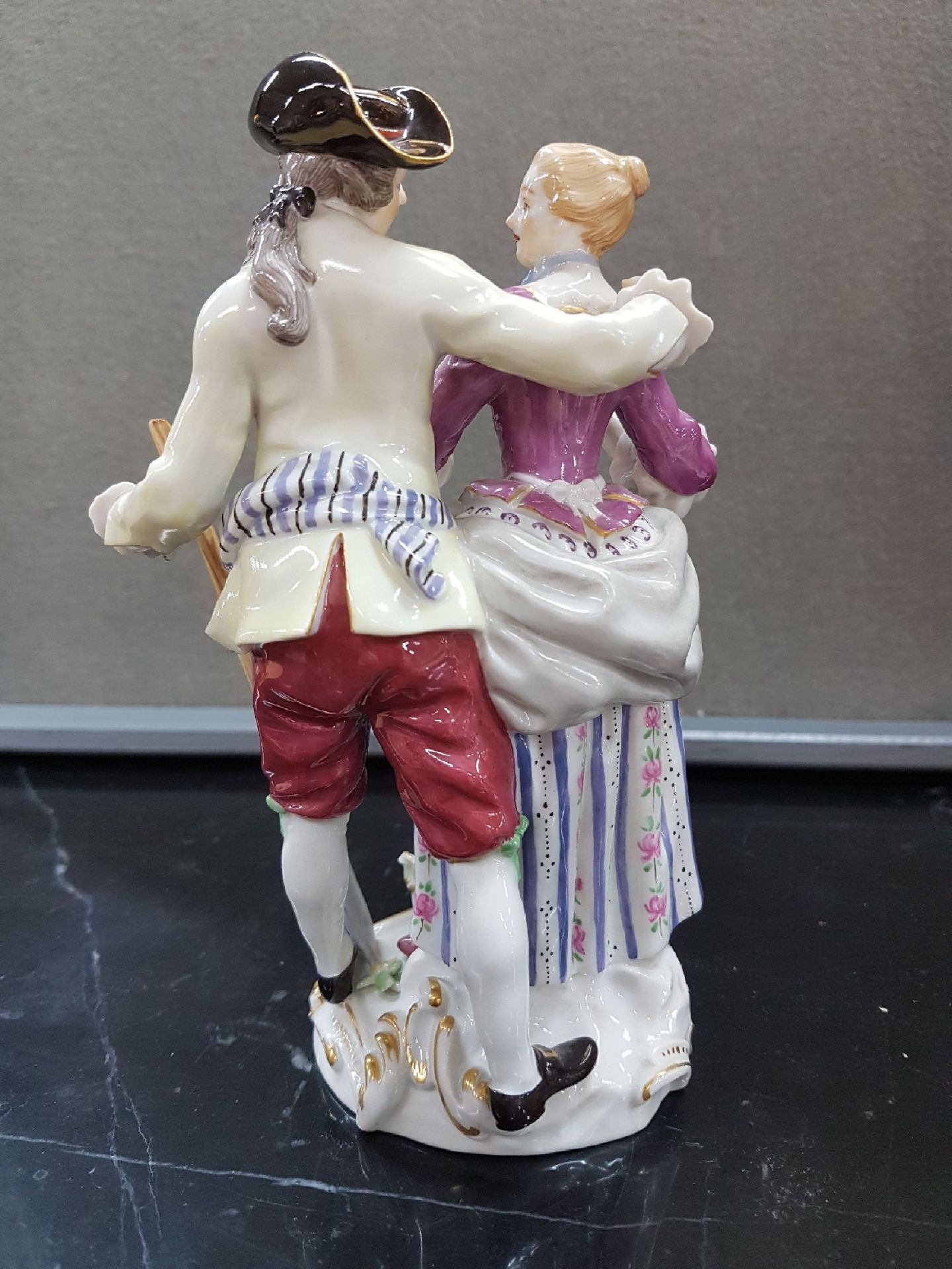 Porzellangruppe, Meissen, 20. Jh., 2. Wahl, Allegorie auf - Image 4 of 7