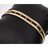 14 kt Gold Armband, GG/WG 585/000, 2-rhg., 7 kl.