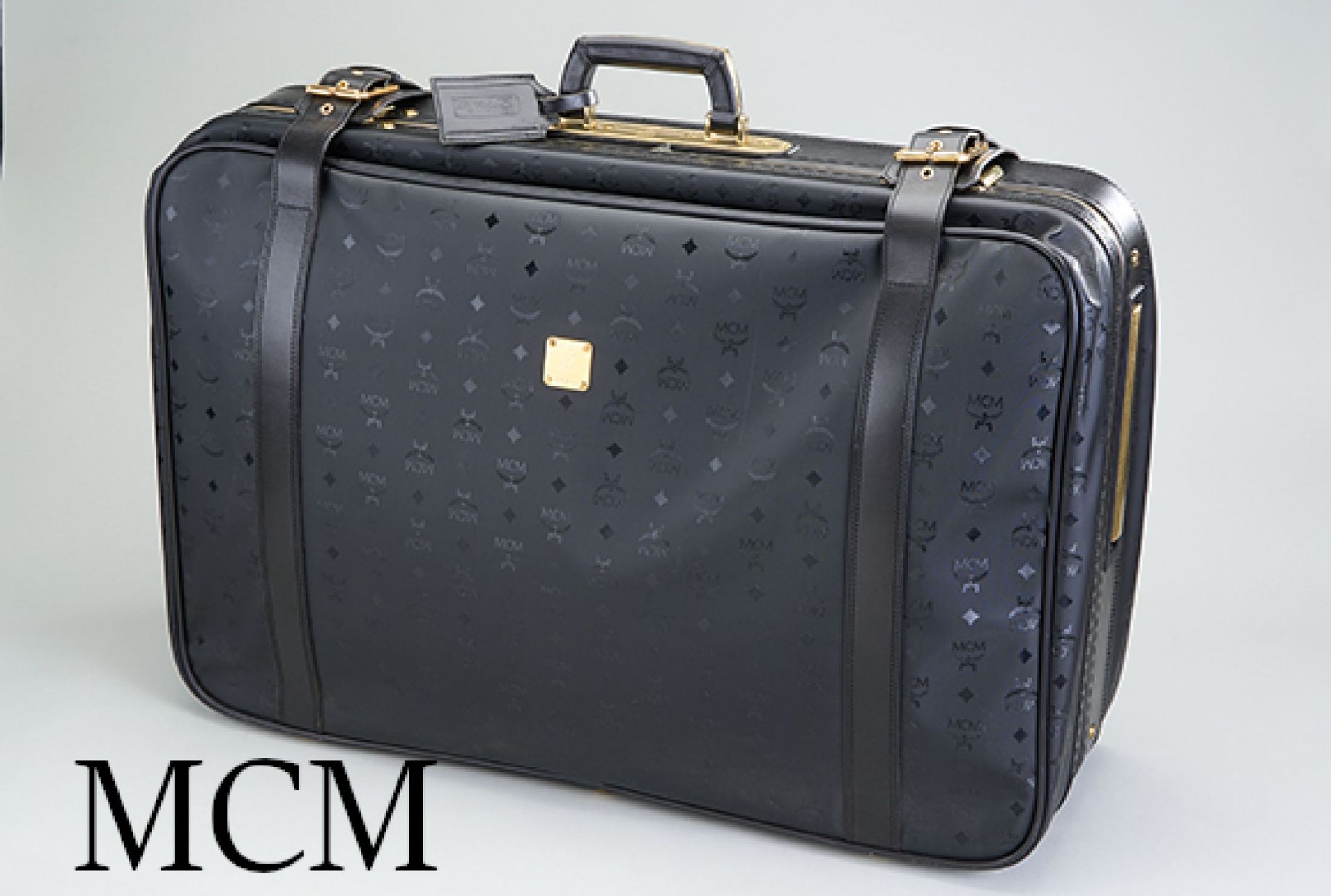 MCM Koffer, schwarzes Monogram Canvas, auf 2 Rollen,