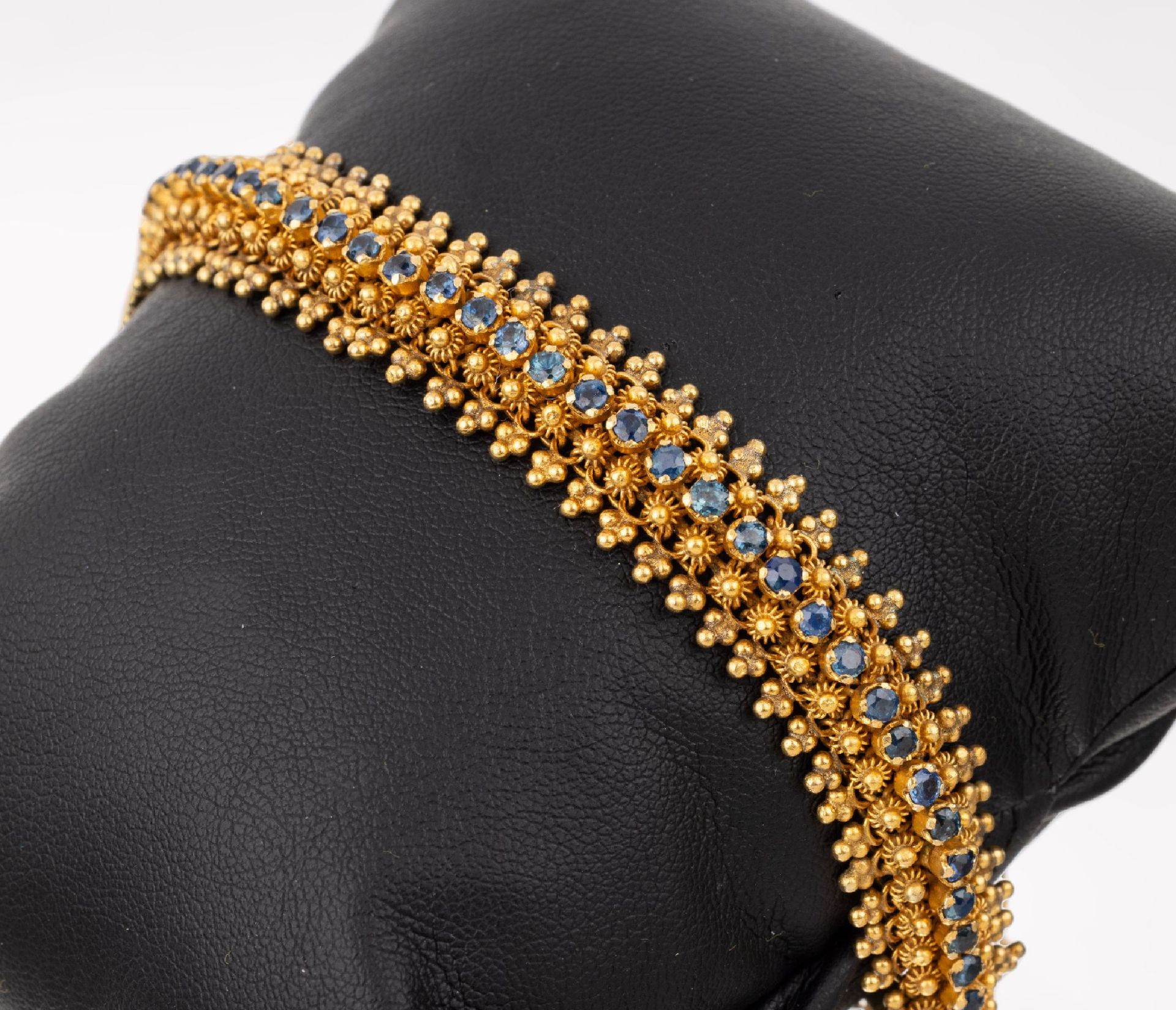 18 kt Gold Saphir-Armband, GG 750/000, Saphire zus. ca.