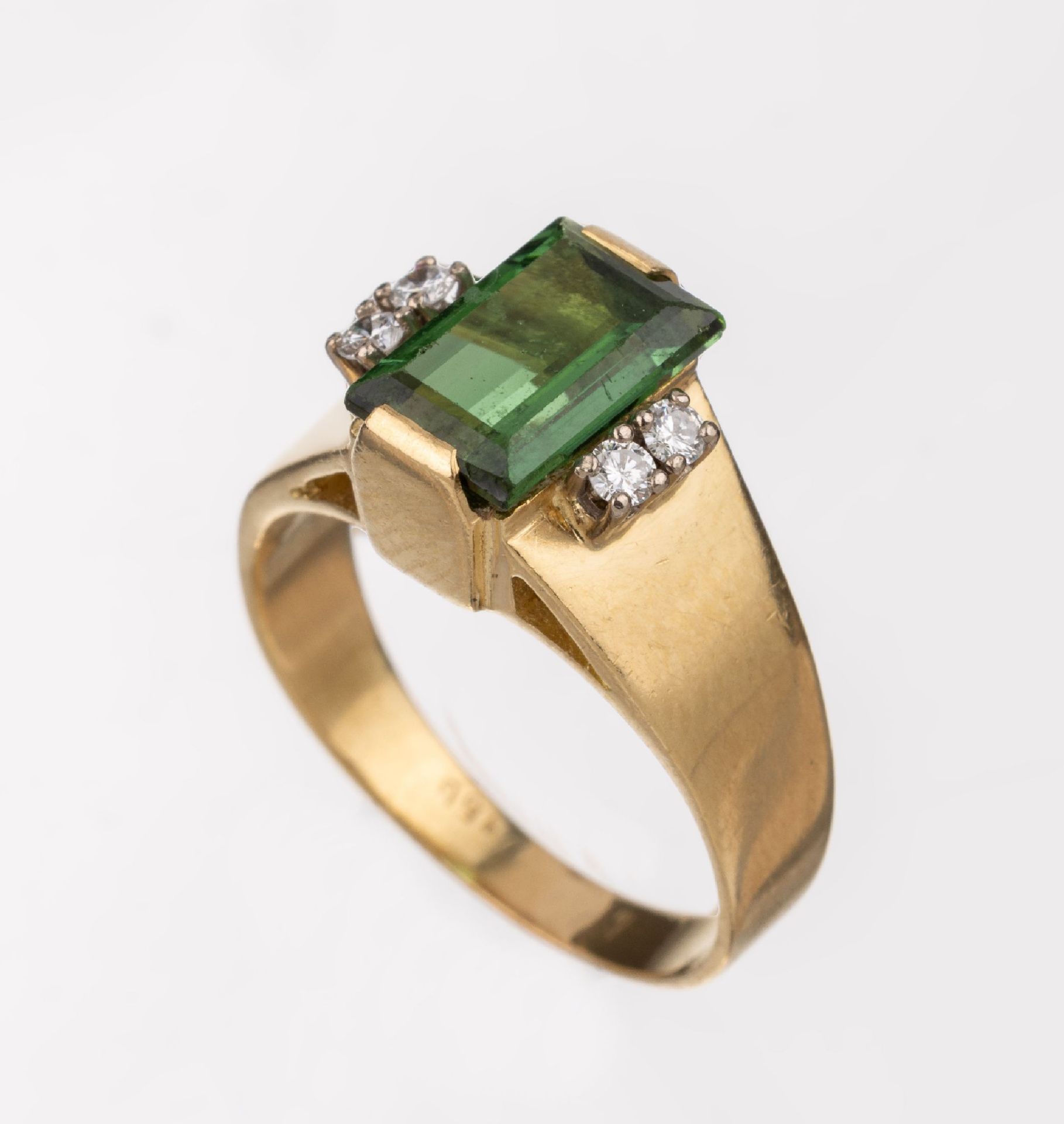 18 kt Gold Turmalin-Brillant-Ring, GG/WG 750/000, mittig