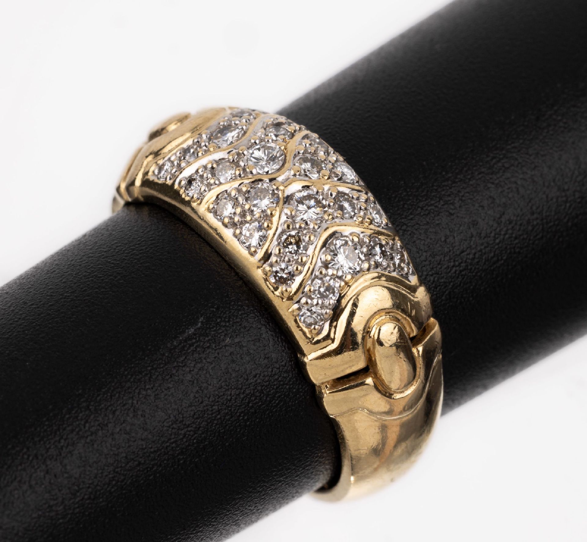 14 kt Gold Brillant-Ring, GG 585/000, 26 Brillanten zus.