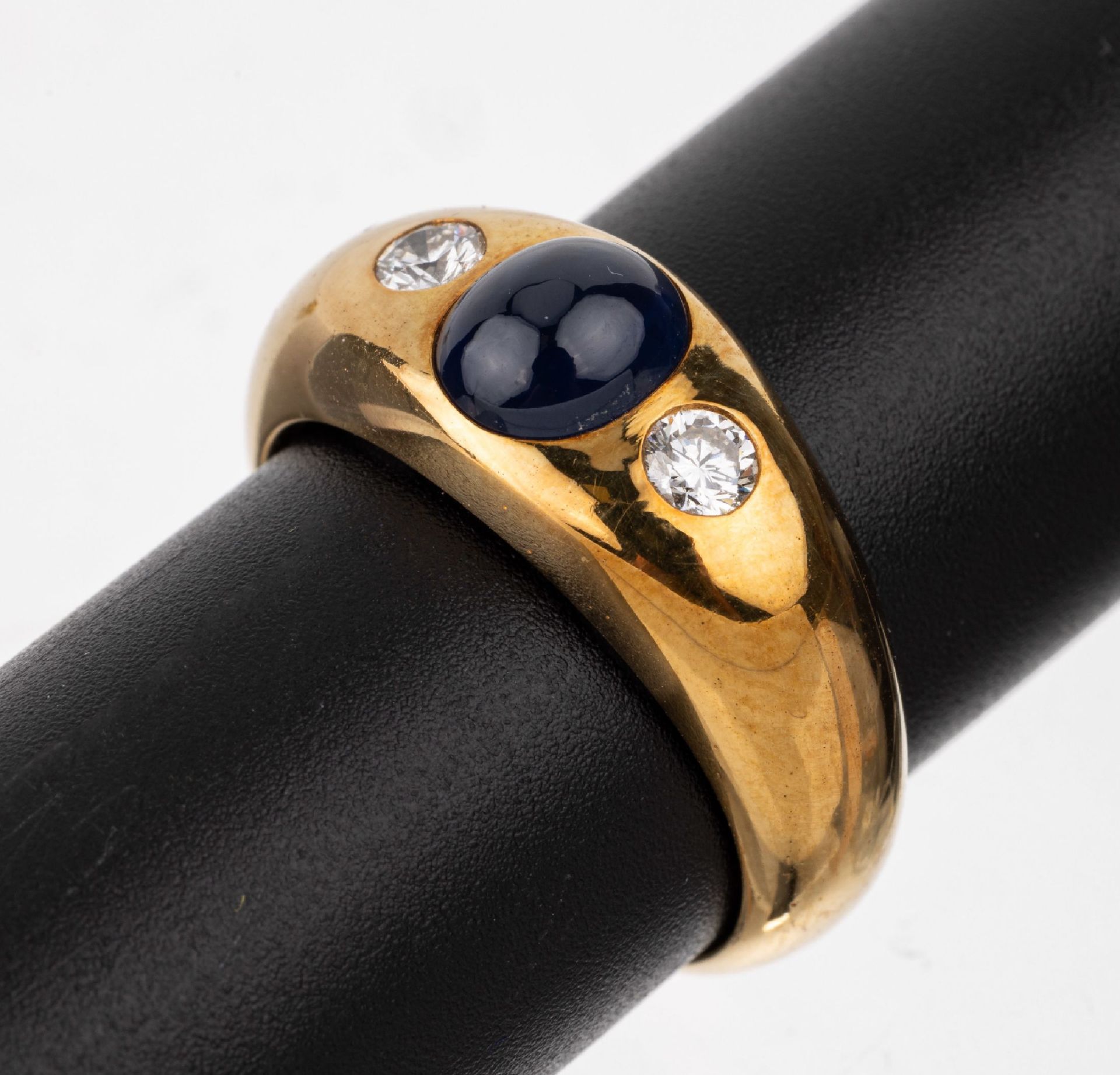 18 kt Gold Saphir-Brillant-Ring, GG 750/000, mittig