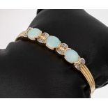 14 kt Gold Opal-Diamant-Armreif, GG 585/000, 3 ovale