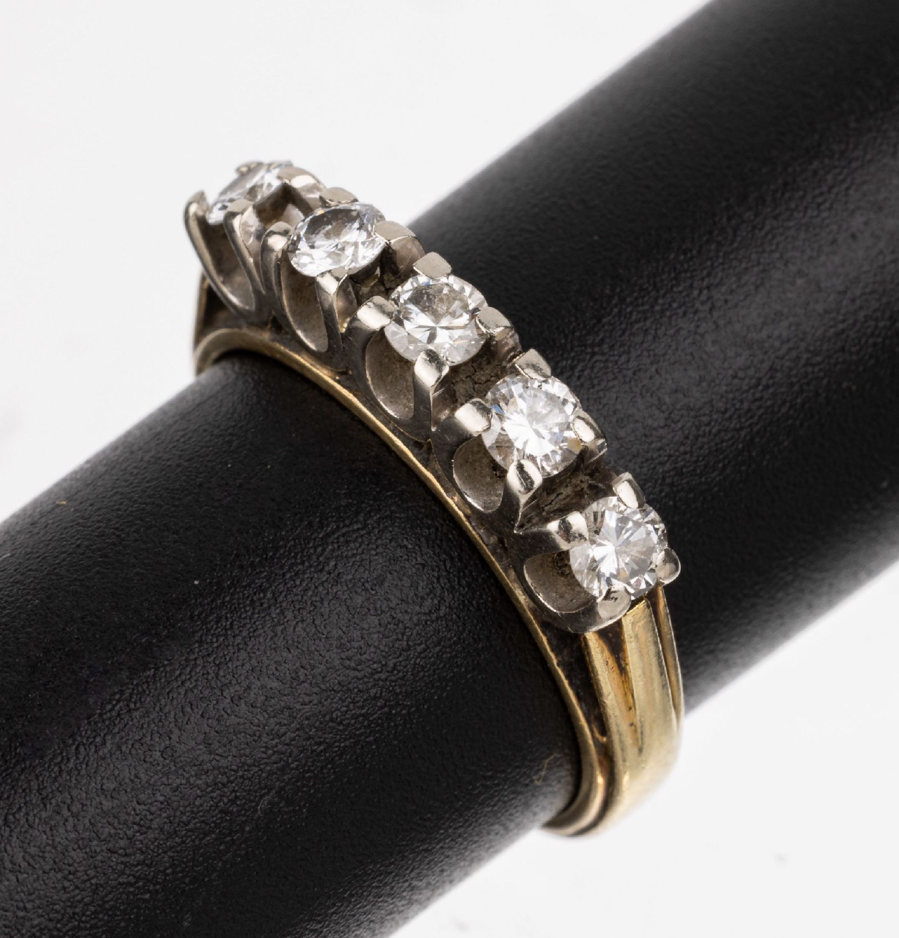 14 kt Gold Brillant-Ring, GG/WG 585/000, 5 in WG