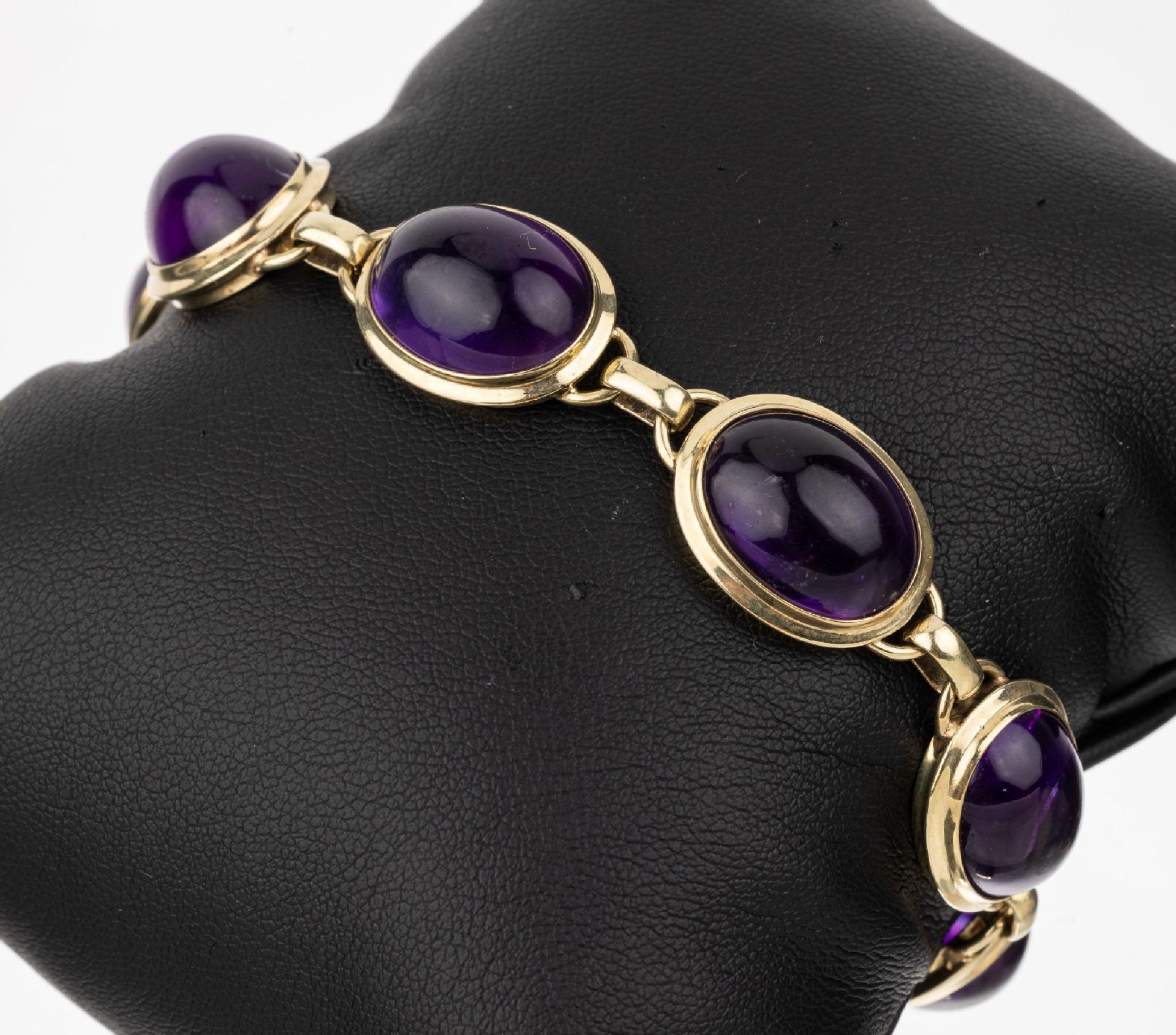 14 kt Gold Amethyst-Armband, GG 585/000, 8 ovale