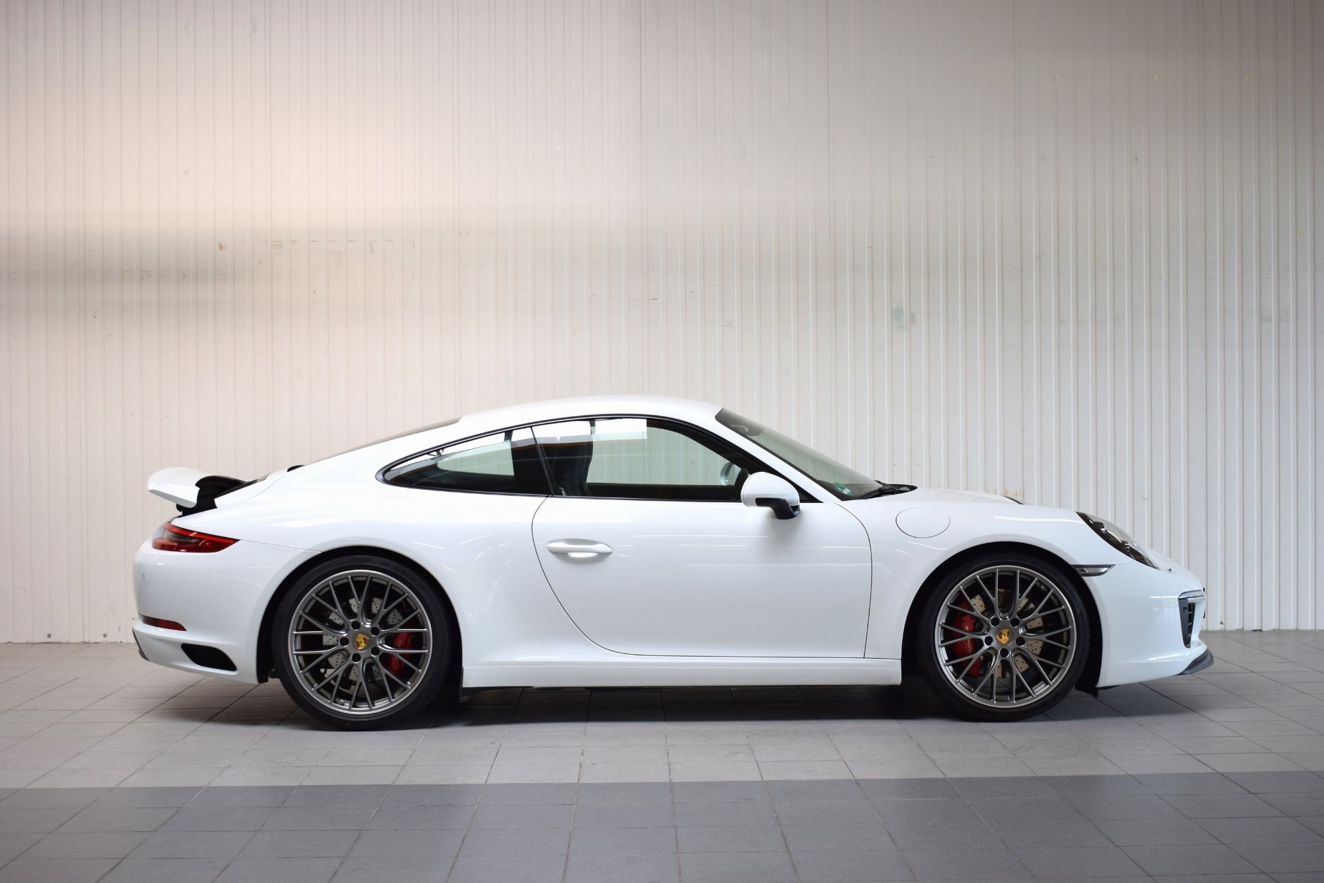 Porsche 911 Carrera S,   EZ 04/2016, Laufleistung - Bild 8 aus 13