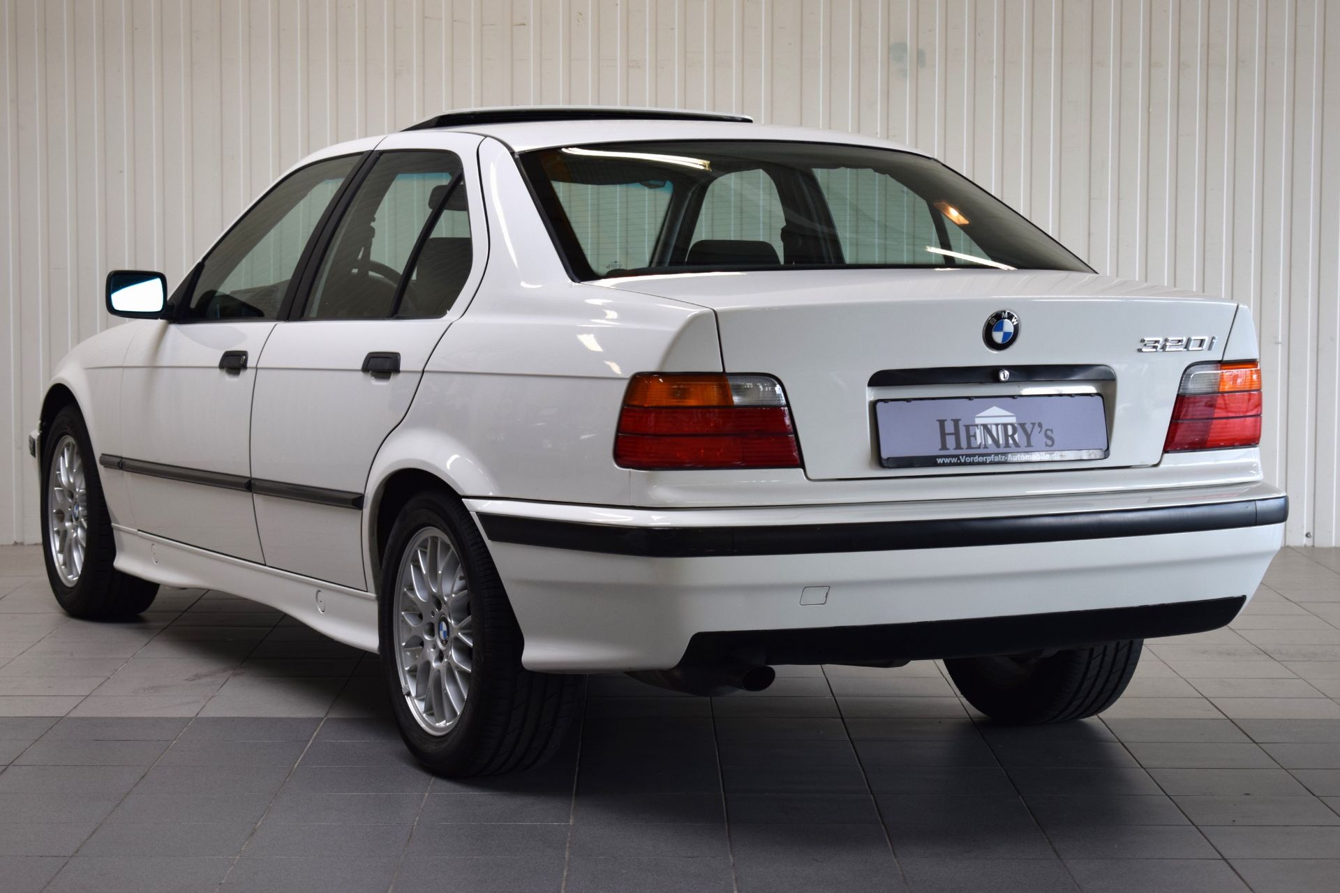 BMW 320i,  , EZ 30.08.1991, Laufleitung ca. 159.000km, HU - Bild 4 aus 13