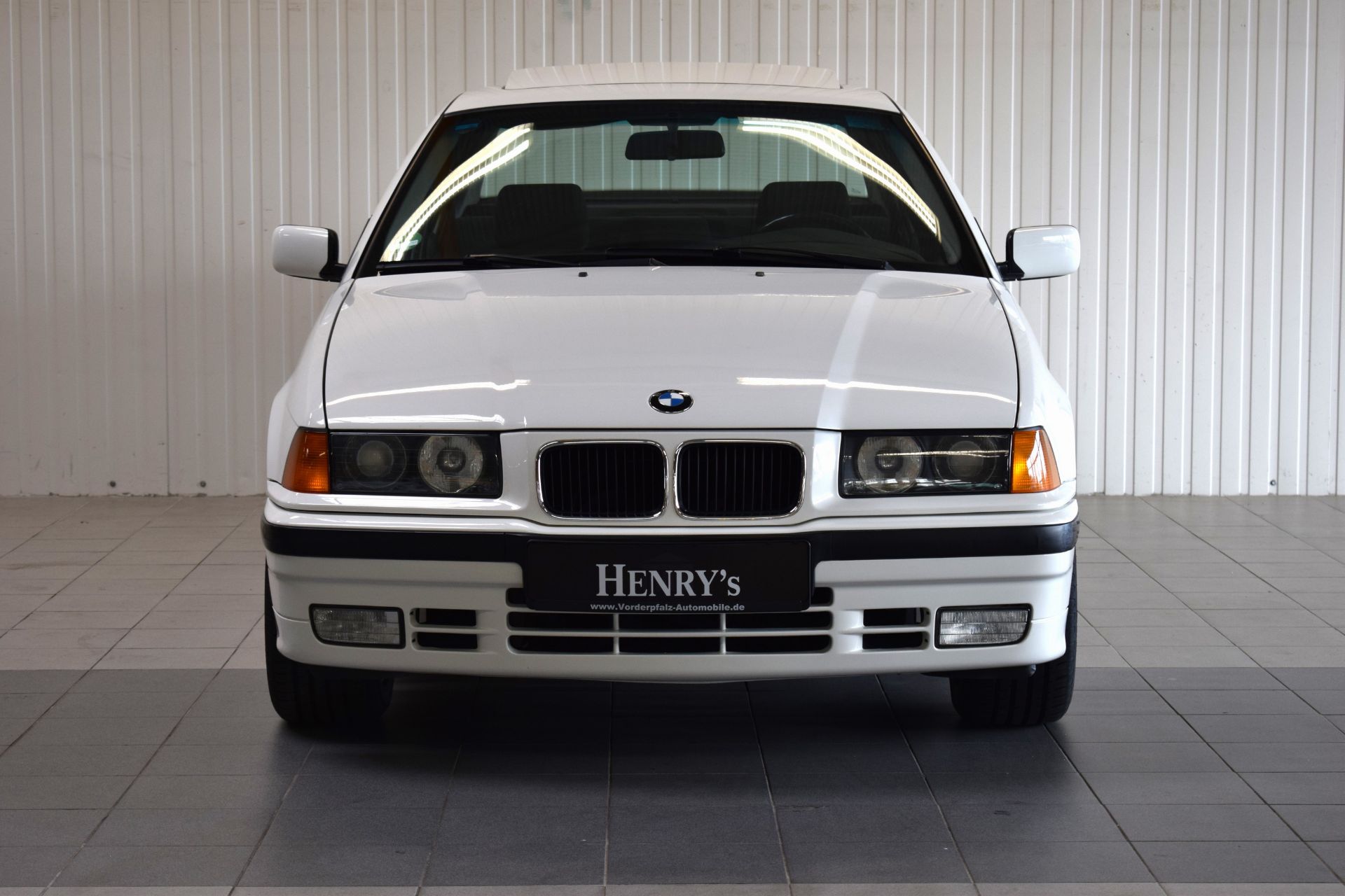 BMW 320i,  , EZ 30.08.1991, Laufleitung ca. 159.000km, HU - Bild 2 aus 13