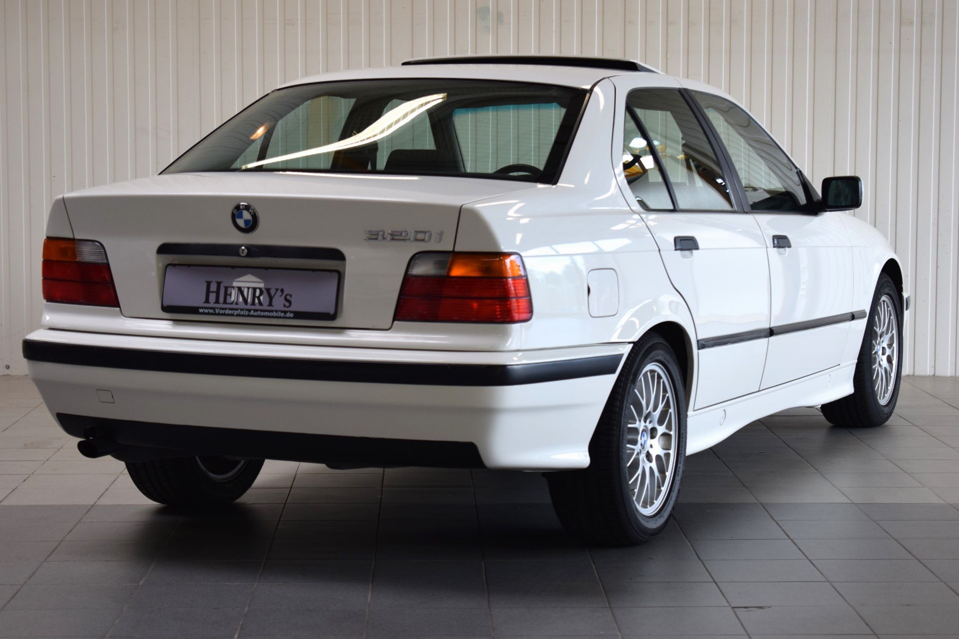 BMW 320i,  , EZ 30.08.1991, Laufleitung ca. 159.000km, HU - Bild 6 aus 13