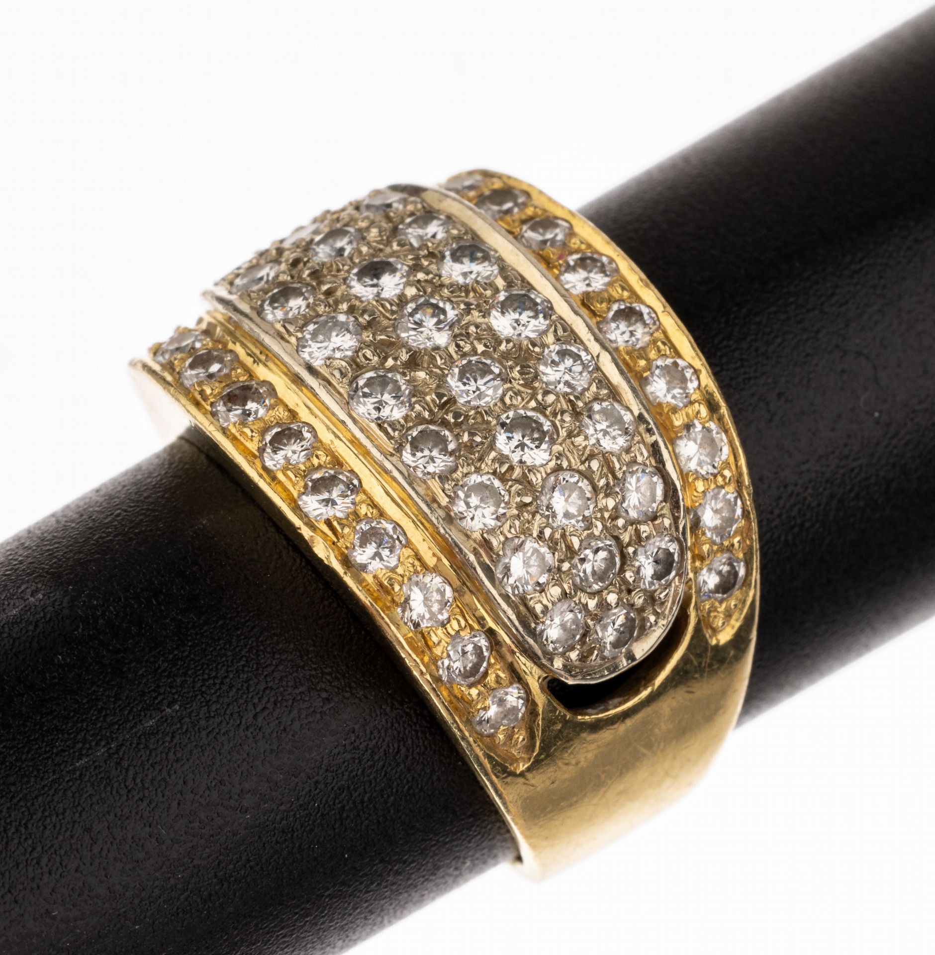 18 kt Gold Brillant-Ring, GG 750/000, 53 Brillanten zus.