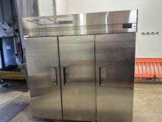 Eline 3-Section Commercial Refrigerator