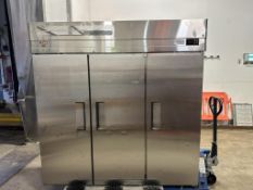 Eline 3-Section Commercial Refrigerator