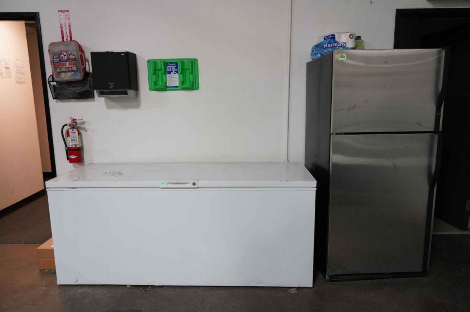 Frigidaire / Kenmore Chest Freezer & Refrigerator