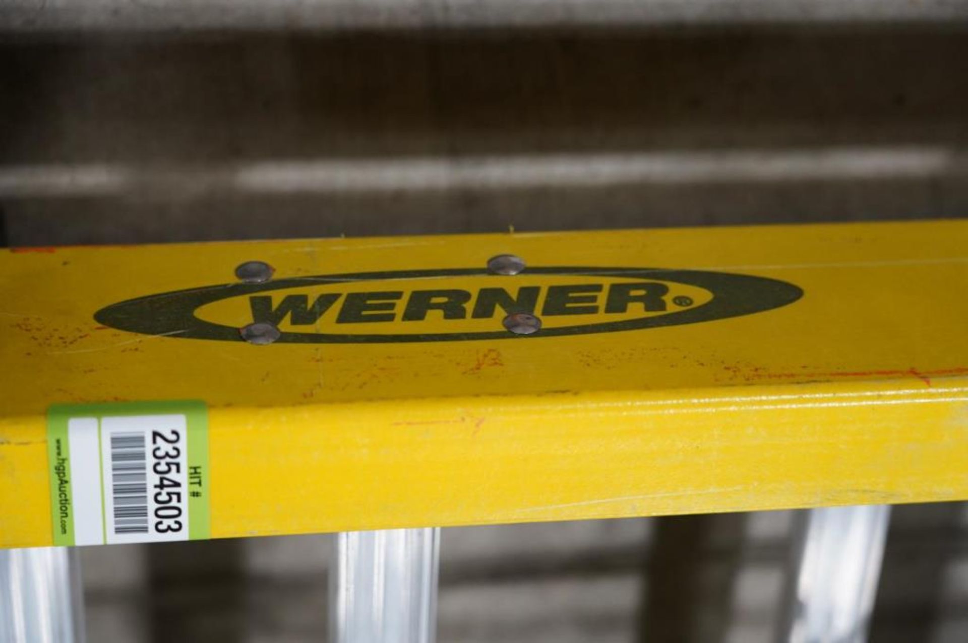 Werner 40 Ft Extension Ladder - Image 2 of 3