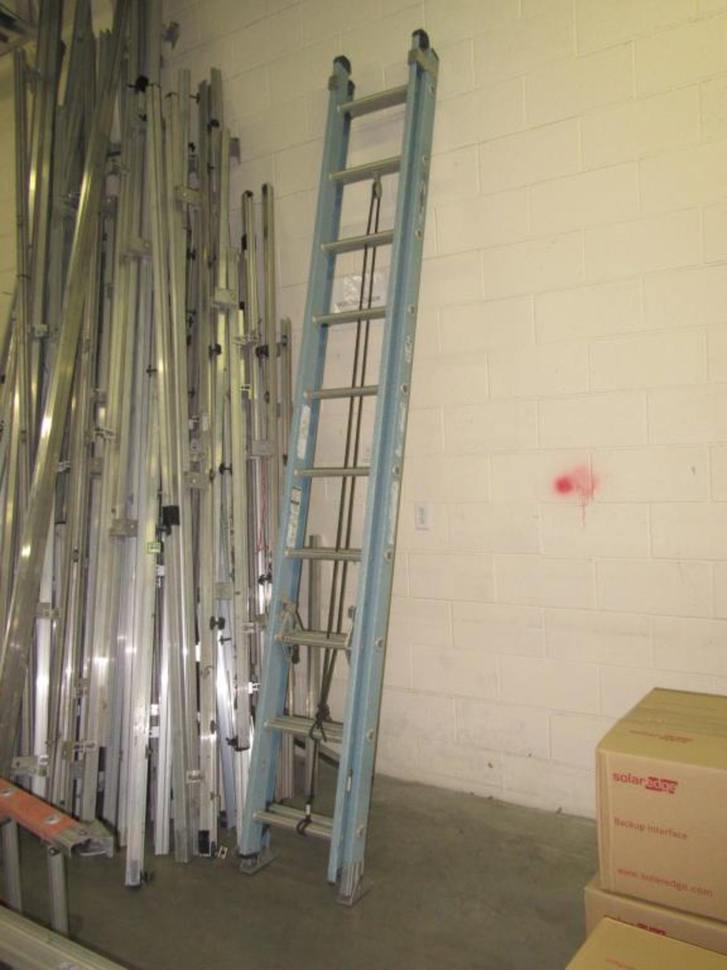 Extension Ladders - Image 3 of 3