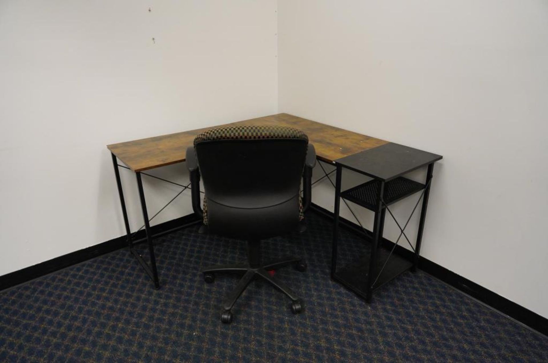 Office Furniture - Image 7 of 19