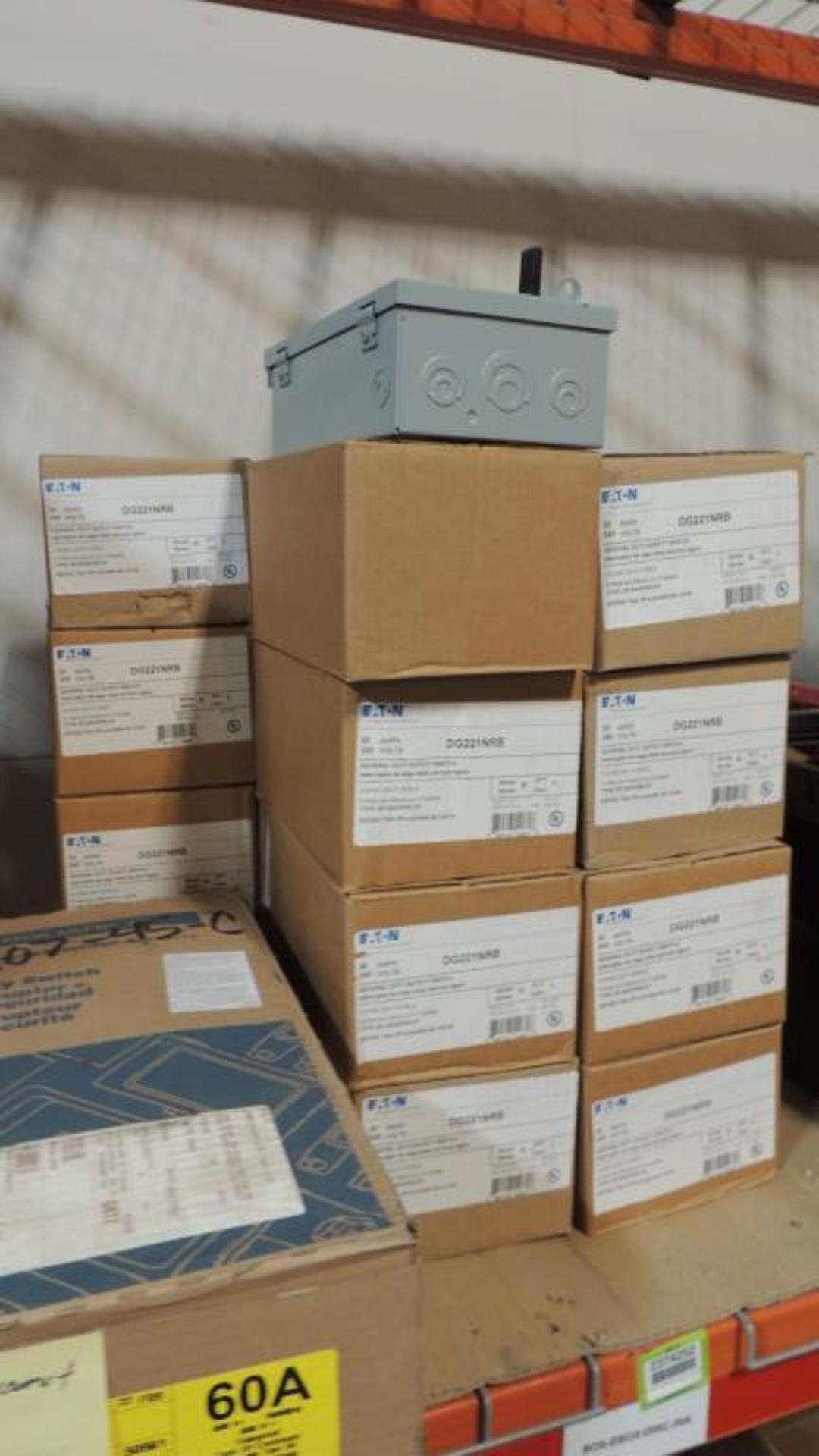 EATON Safety Switch - Image 4 of 18