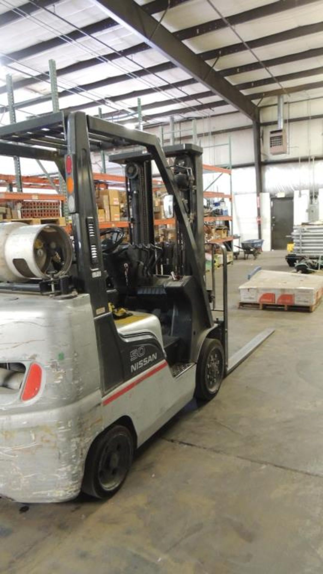 Nissan Forklift - Image 6 of 9