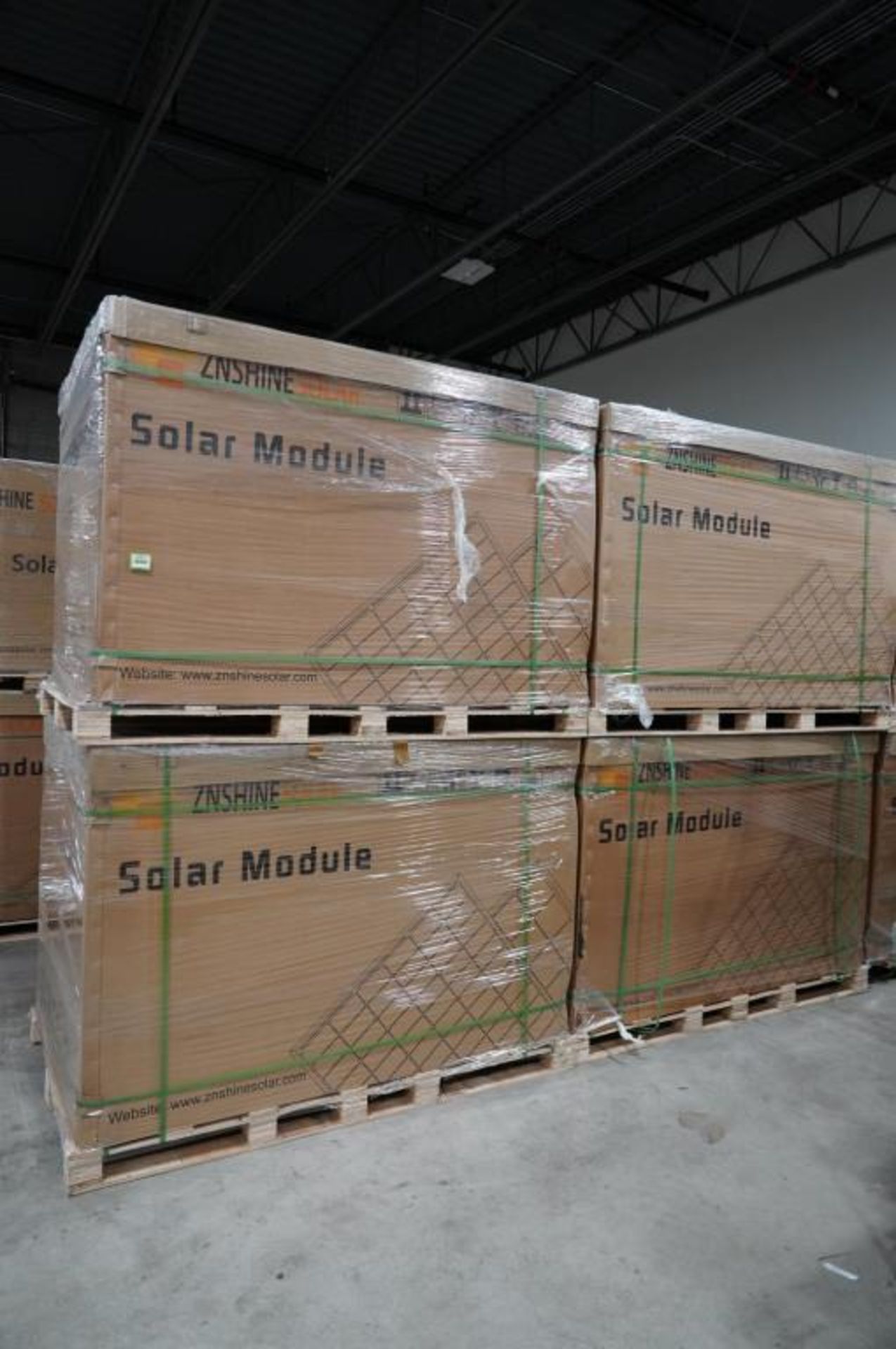 ZNShine 370 Watt Photovoltaic Solar Panels