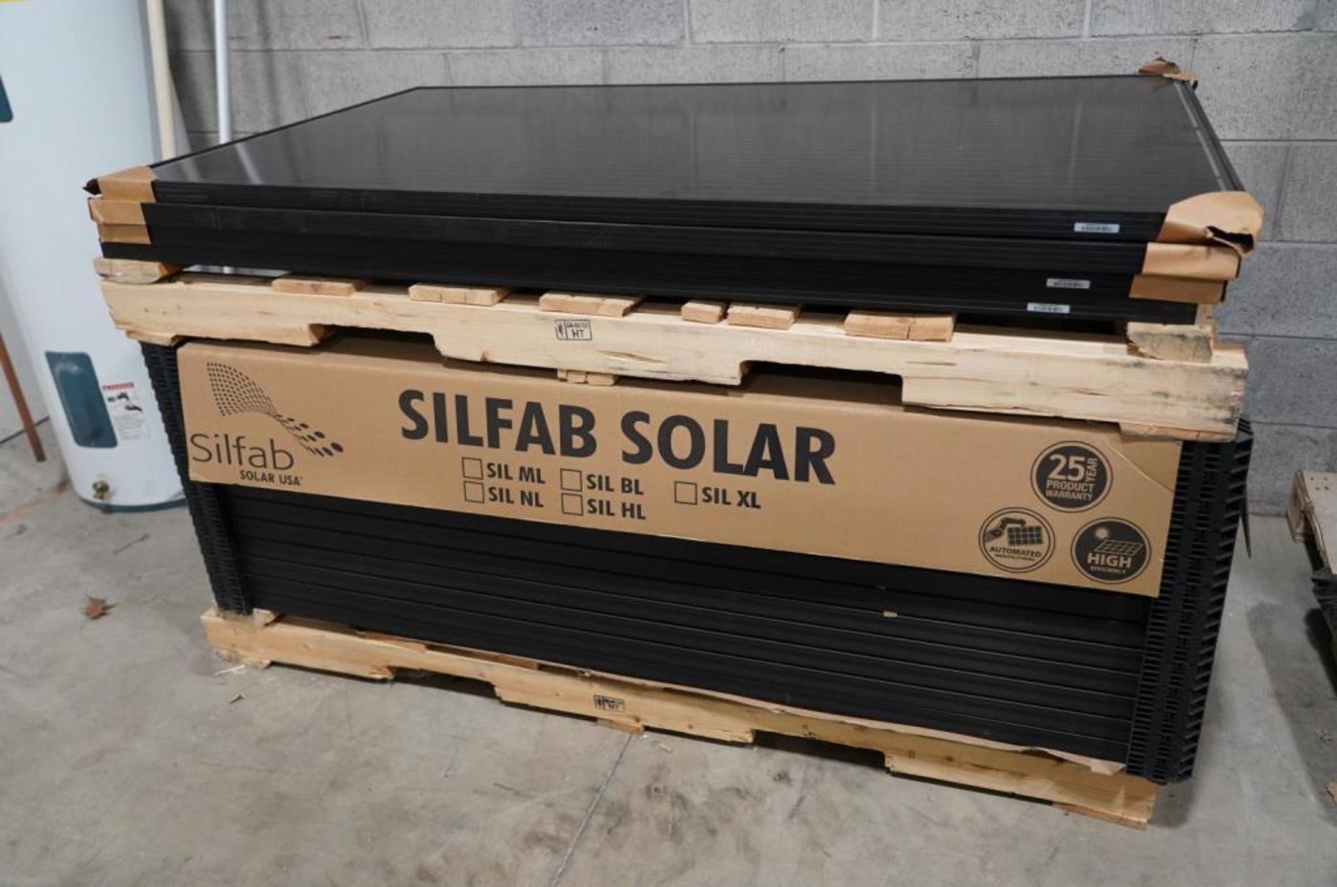 ZNShine / SILFAB Photovoltaic Solar Panels - Image 8 of 14