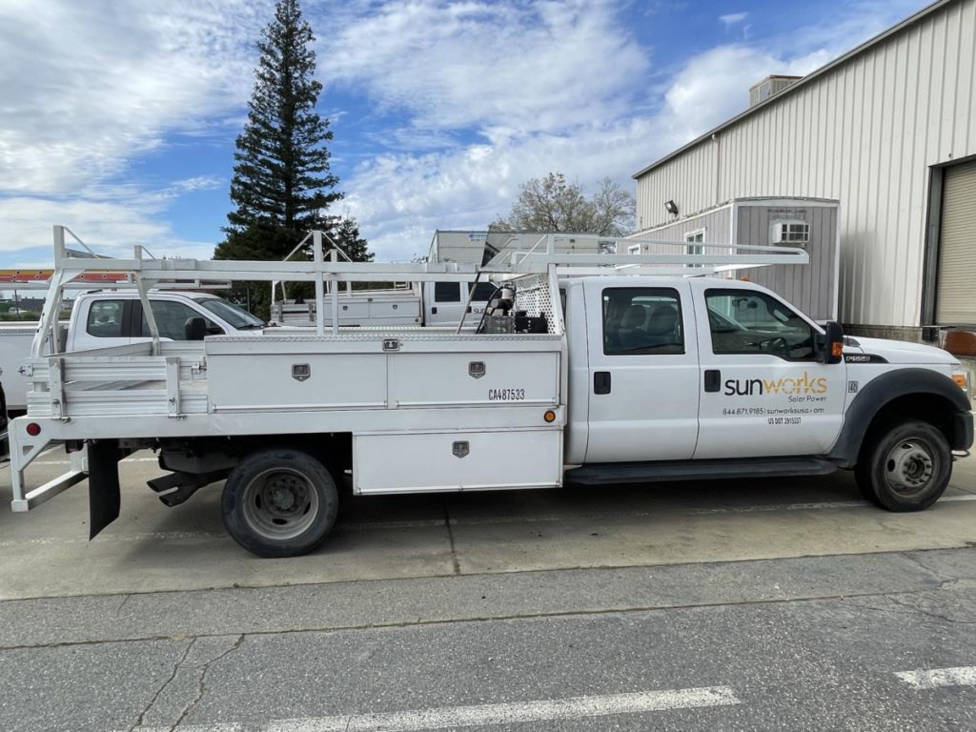 Ford F-550 XL Super Duty Truck - Image 5 of 14