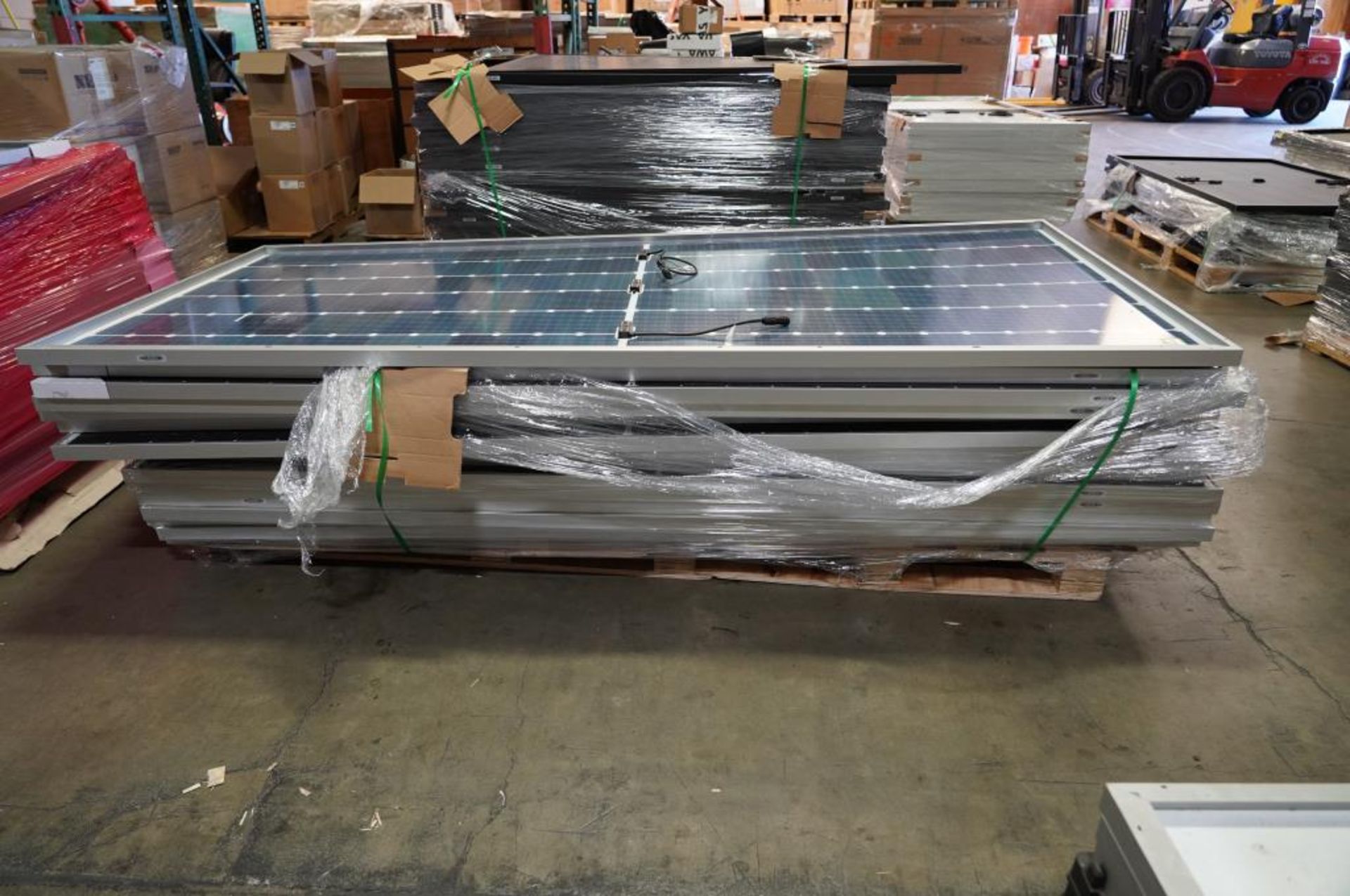 Qcells 580 Watt PV Solar Panels