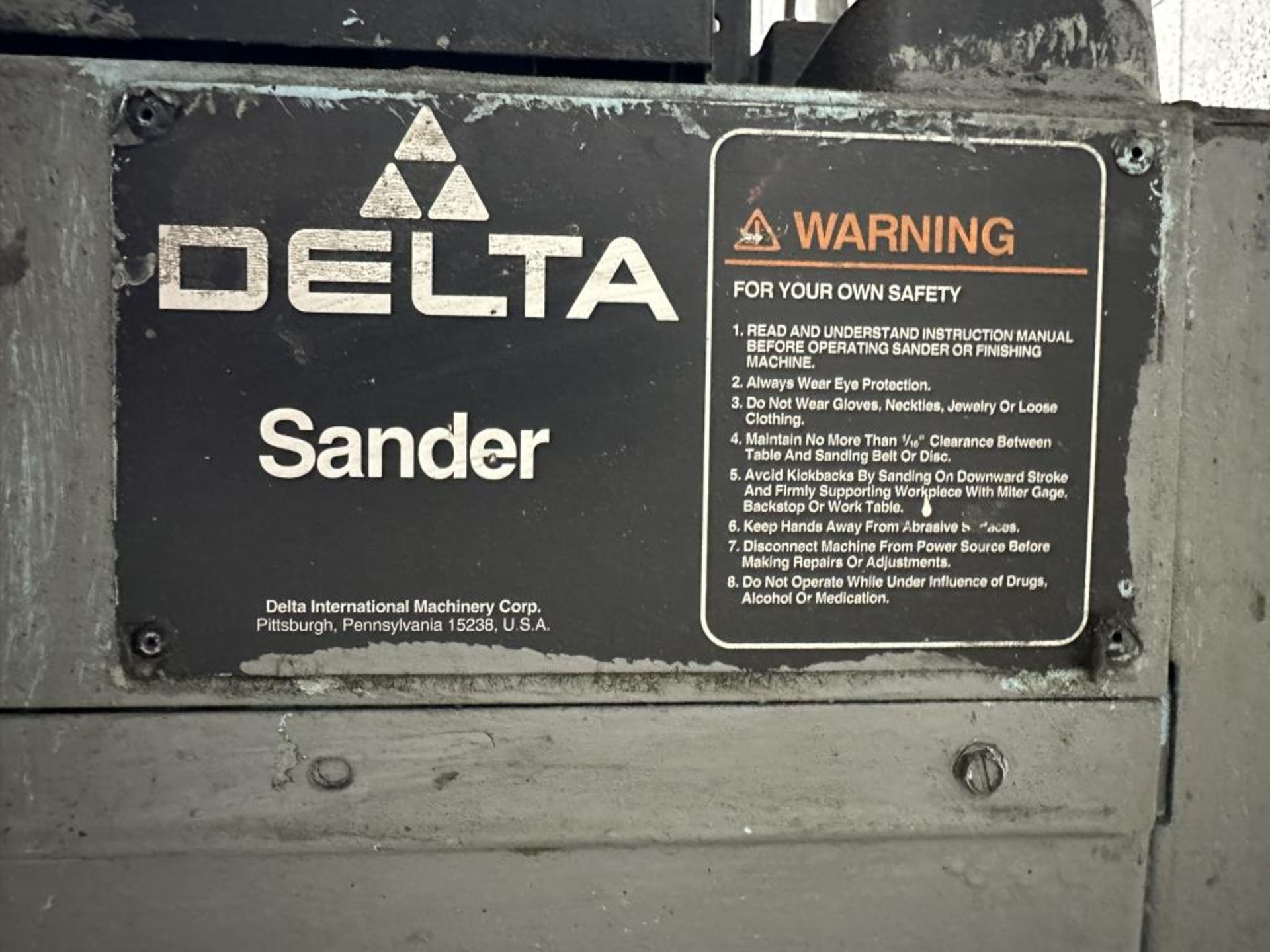 Delta 6" Belt Sander - Image 4 of 5