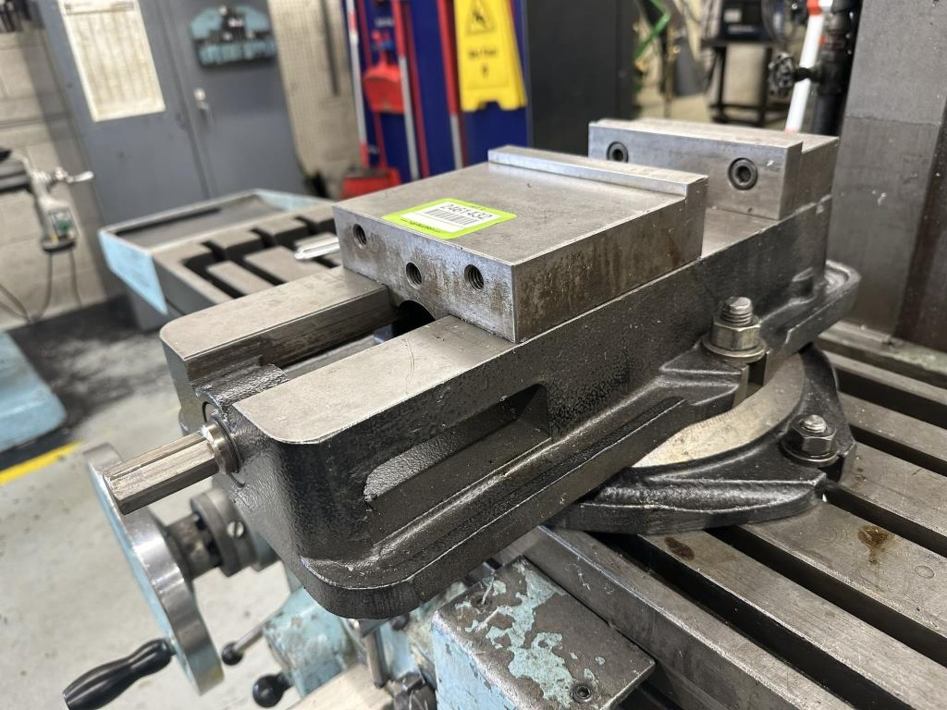 Magnum Machining Vise - Image 2 of 3