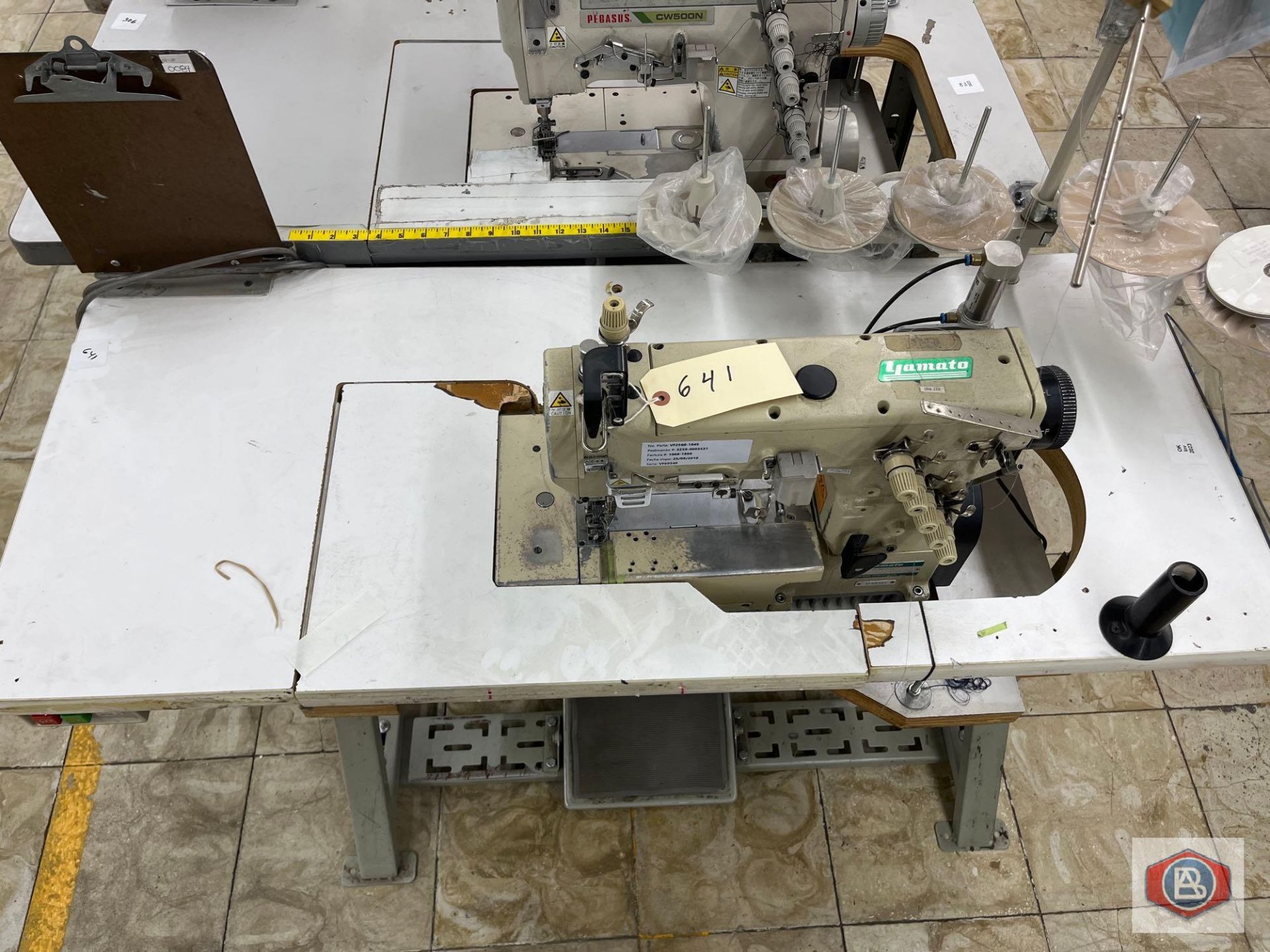 Yamato Sewing Machine - Bild 2 aus 3