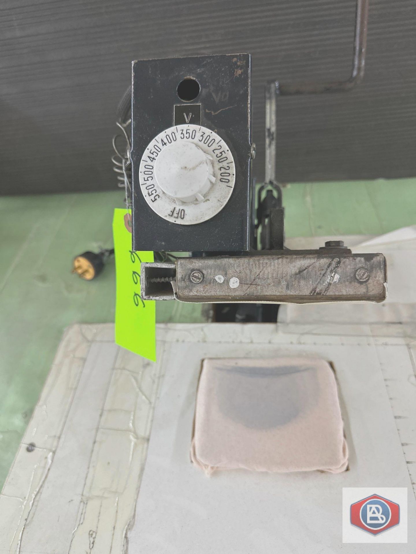 SAL-BEE Heat Seal Press Machine - Image 4 of 6