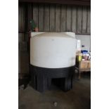 1,050 Gal. Cone Bottom Tank With Mixer