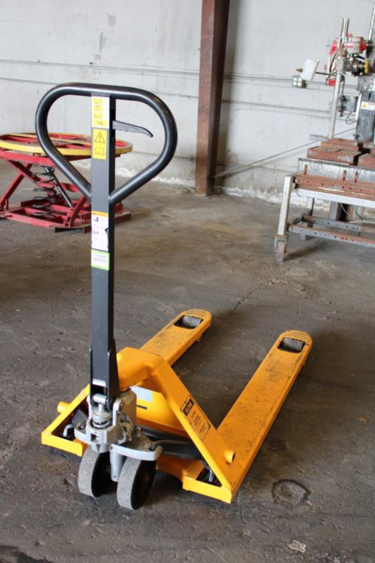 Uline 5,500 Capacity Pallet Jack