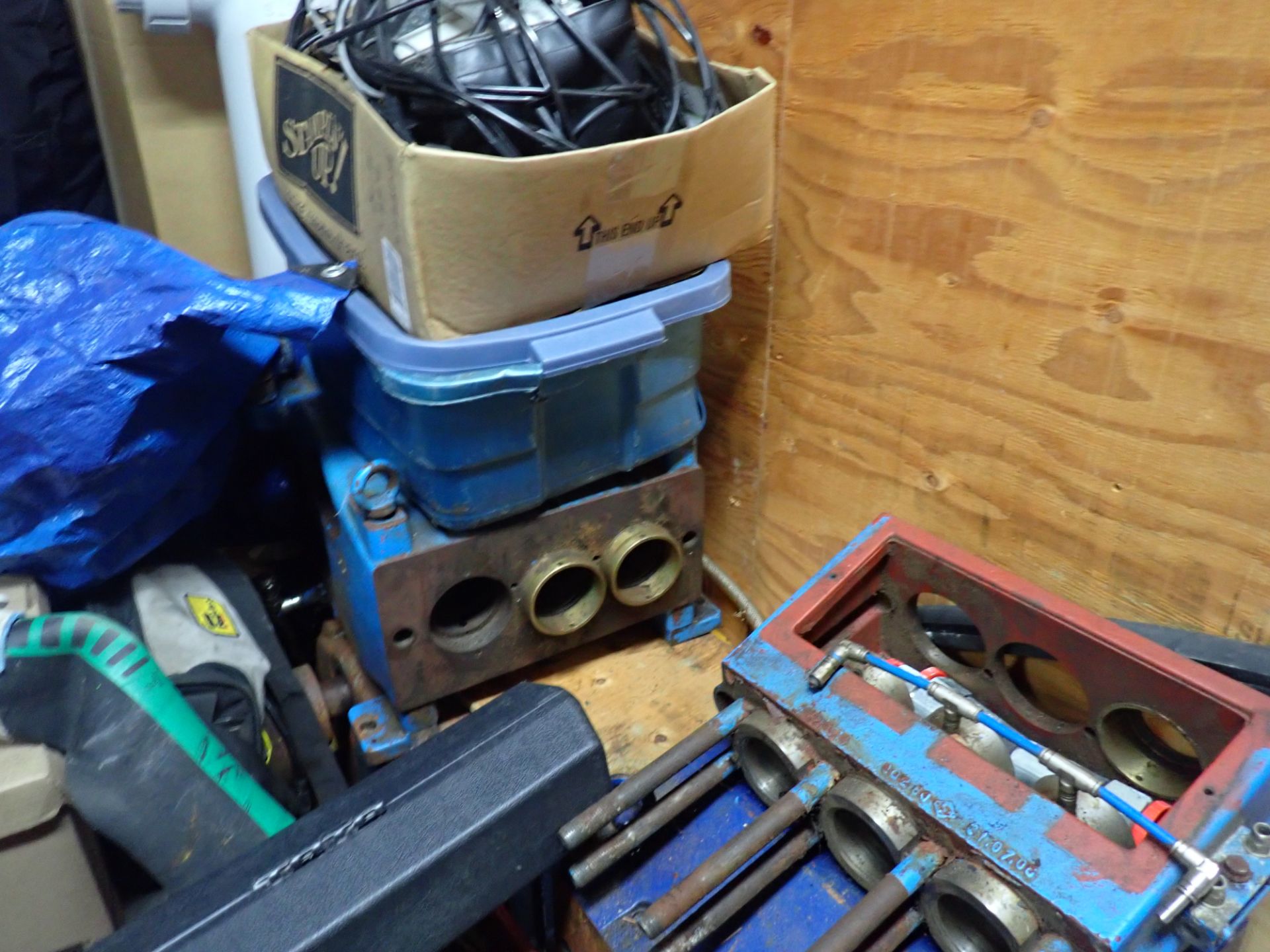 Tools & Spares - Image 3 of 115