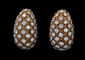 YELLOW GOLD AND DIAMOND EARRINGS, 1950S
