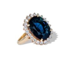 SAPPHIRE AND DIAMOND RING