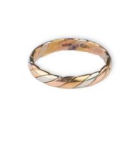 TRI-COLOUR GOLD WEDDING RING