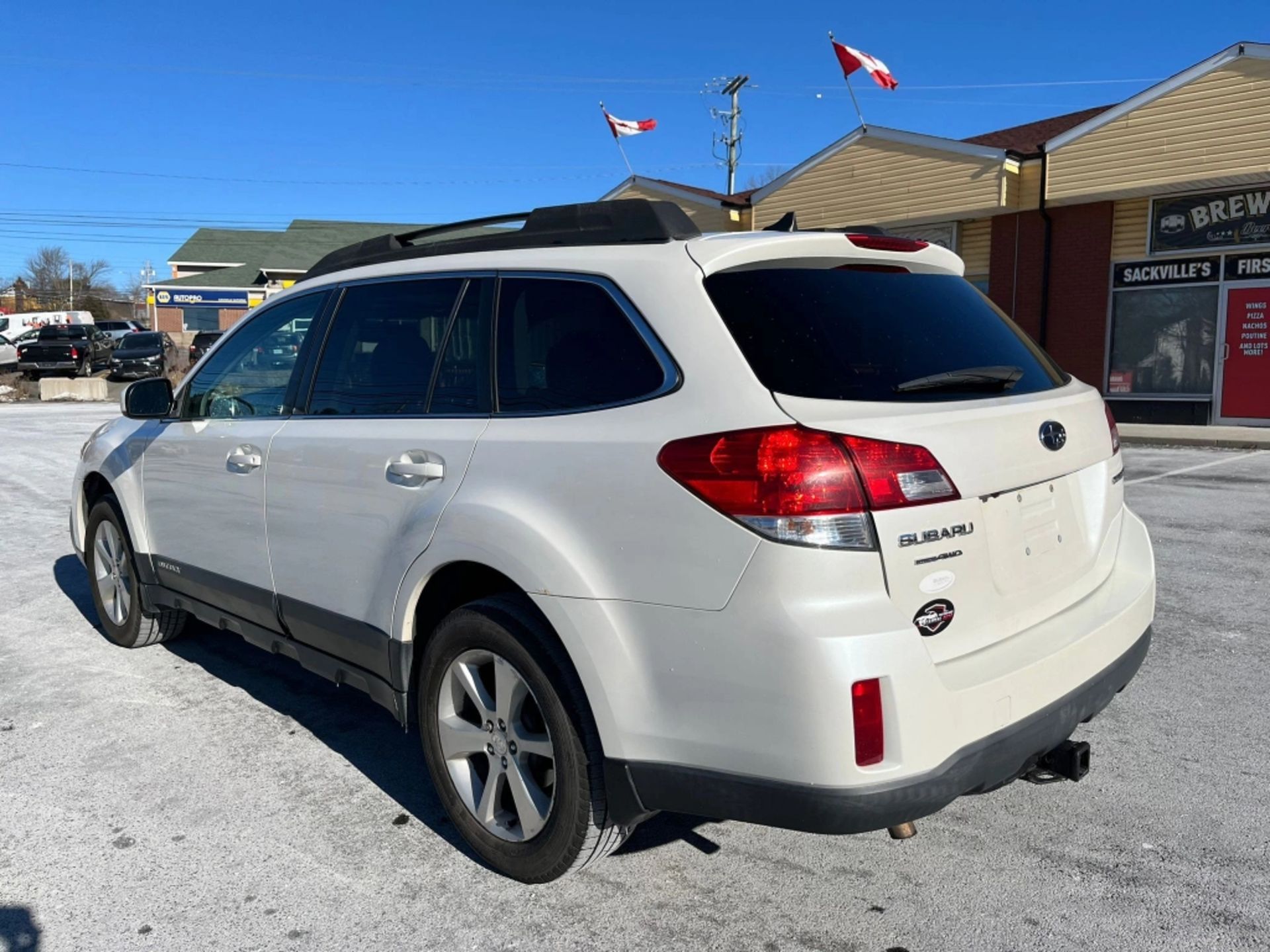 2013 SUBARU OUTBACK LIMITED - Image 4 of 10