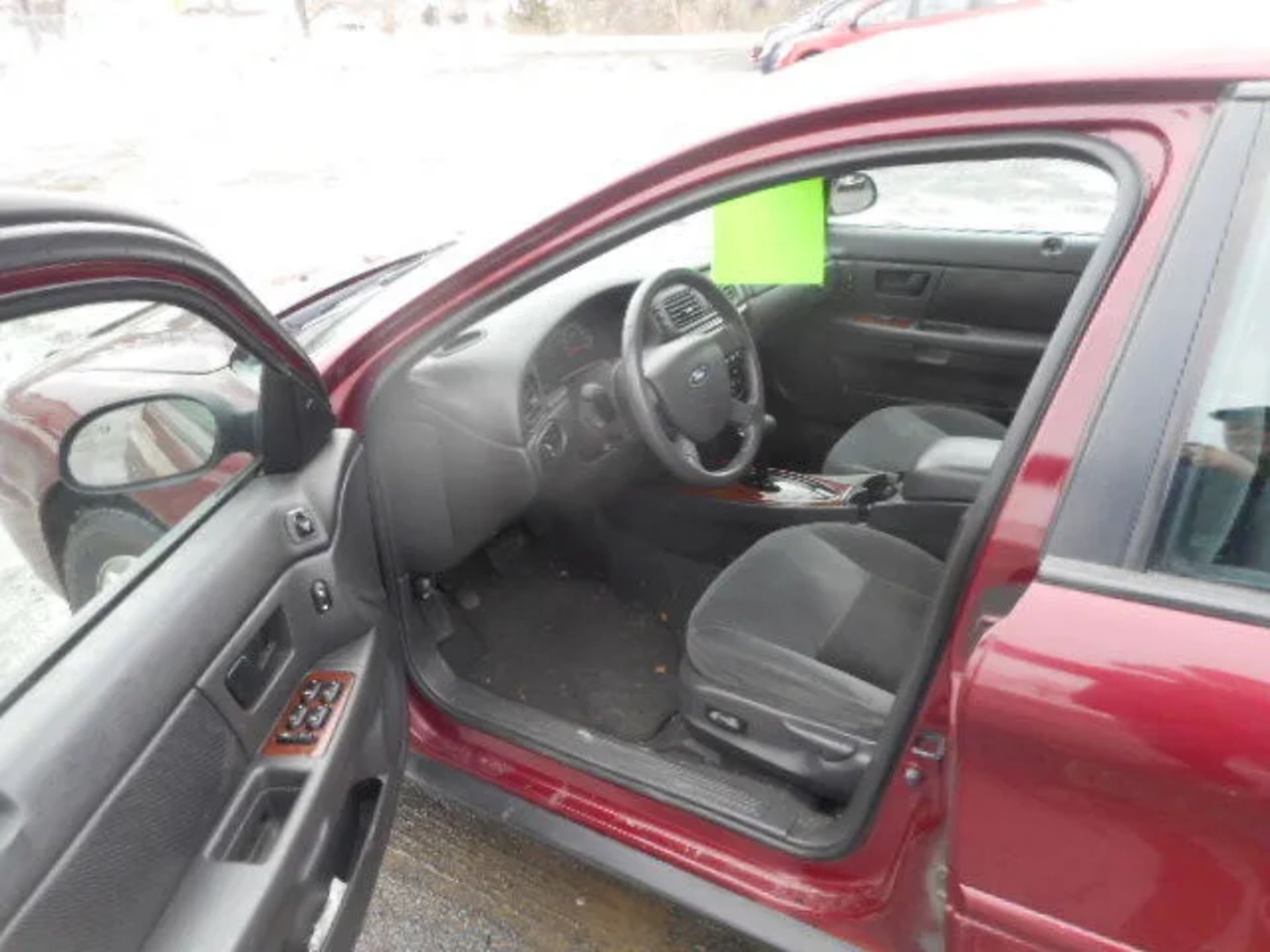 2004 FORD TAURUS SEL - Image 5 of 6